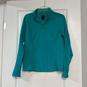 The North Face Women’s Half Zip Pull Over. Size Medium. Turquoise.